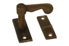 Slotje voor raam/deur/kast messing verouderd.